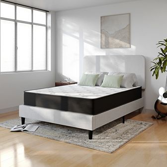 Emma and Oliver 10" Hybrid Pocket Spring with Cooling Foam Layer Mattress in a Box