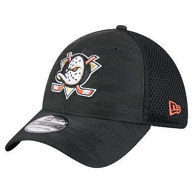 Men's New Era Black Anaheim Ducks Active Subtle Camo 39THIRTY Flex Hat