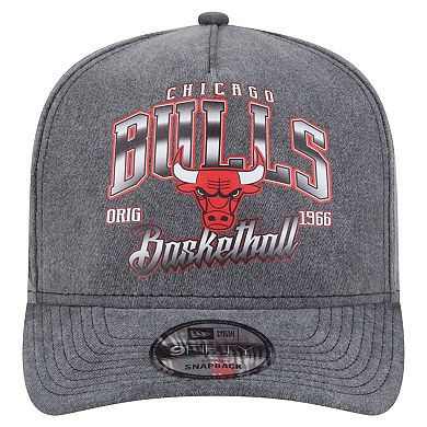 Men's New Era Charcoal Chicago Bulls Throwback Washed Pre-Curved 9FIFTY Snapback Hat