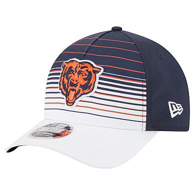 Men's New Era White/Navy Chicago Bears Adventure Gradient 9FORTY M-Crown A-Frame Adjustable Hat