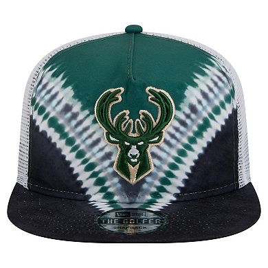 Men's New Era Black/Hunter Green Milwaukee Bucks Throwback Dye Golfer Snapback Hat