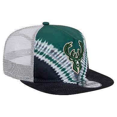 Men's New Era Black/Hunter Green Milwaukee Bucks Throwback Dye Golfer Snapback Hat