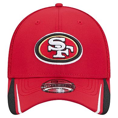 Men's New Era Scarlet San Francisco 49ers Game Day Linear 39THIRTY Flex Hat