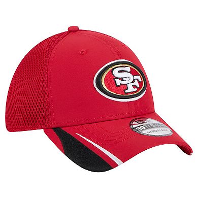 Men's New Era Scarlet San Francisco 49ers Game Day Linear 39THIRTY Flex Hat