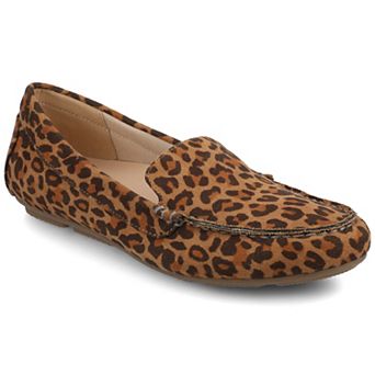 Journee Oreta Medium and Wide Width Women's Flexible Round Toe Loafers