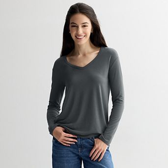 Juniors' SO® Long Sleeve V-Neck Tee