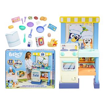 Bluey Deluxe Cook and Clean Kitchen Playset with Accessories