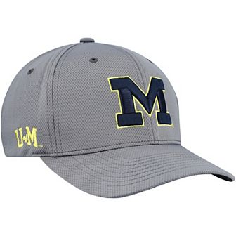 Men's�Top of the World Gray Michigan Wolverines Reflex Hybrid Tech Flex Hat