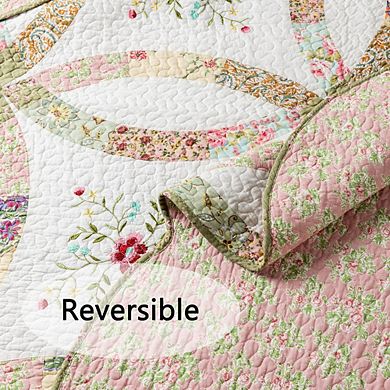 Wholinens Real Floral Double Wedding Ring Patchwork Reversible Quilt Set
