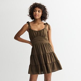 Juniors' Liberty Love Strappy Tiered Dress