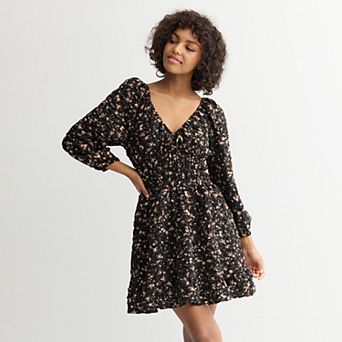 Juniors' Mary & Mo V-Neck Dress