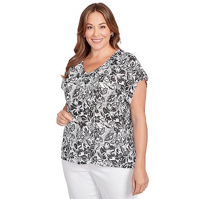Hearts of Palm Plus Size In Black & White Floral Print Ruffle Top