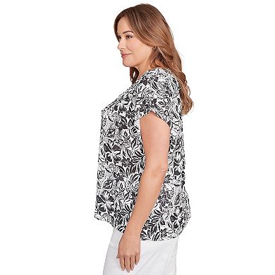 Hearts of Palm Plus Size In Black & White Floral Print Ruffle Top