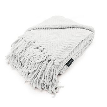 Nicole Miller Chunky Knit Throw Blanket