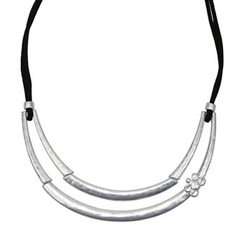 Bella Uno Fine Silver Plated Worn Silver Tone Hammered Collar Necklace