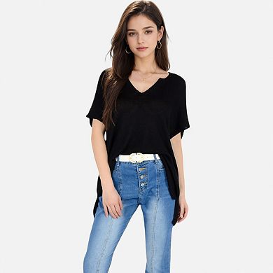 Women's V-Neck Knit Top with Short Sleeves and Relaxed Fit