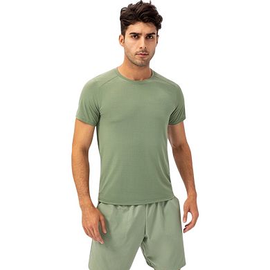 Mens Crew Neck Short Sleeve Active T-Shirt with Breathable Stretch Fabric for Sports and Training