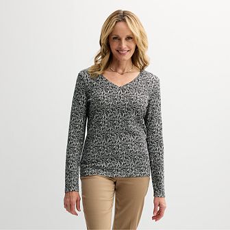 Petite Croft & Barrow® Essential Long-Sleeve V-Neck Top