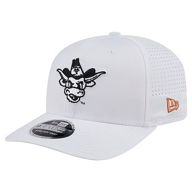 Men's New Era White Texas Longhorns Perform Vault 9SEVENTY Stretch-Snap Hat
