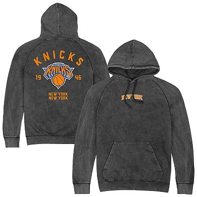 Men's�Stadium Essentials Charcoal New York Knicks Vintage Raglan Pullover Hoodie