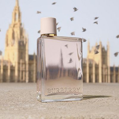 BURBERRY Her Eau de Parfum with Berries and Amber Travel Spray