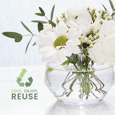 Yankee Candle® Macintosh Essential Oil 10 oz Studio Candle