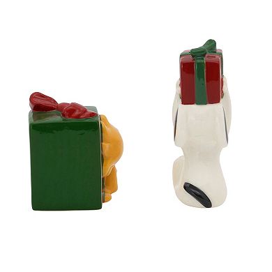 St. Nicholas Square Peanuts Holiday Salt & Pepper Set