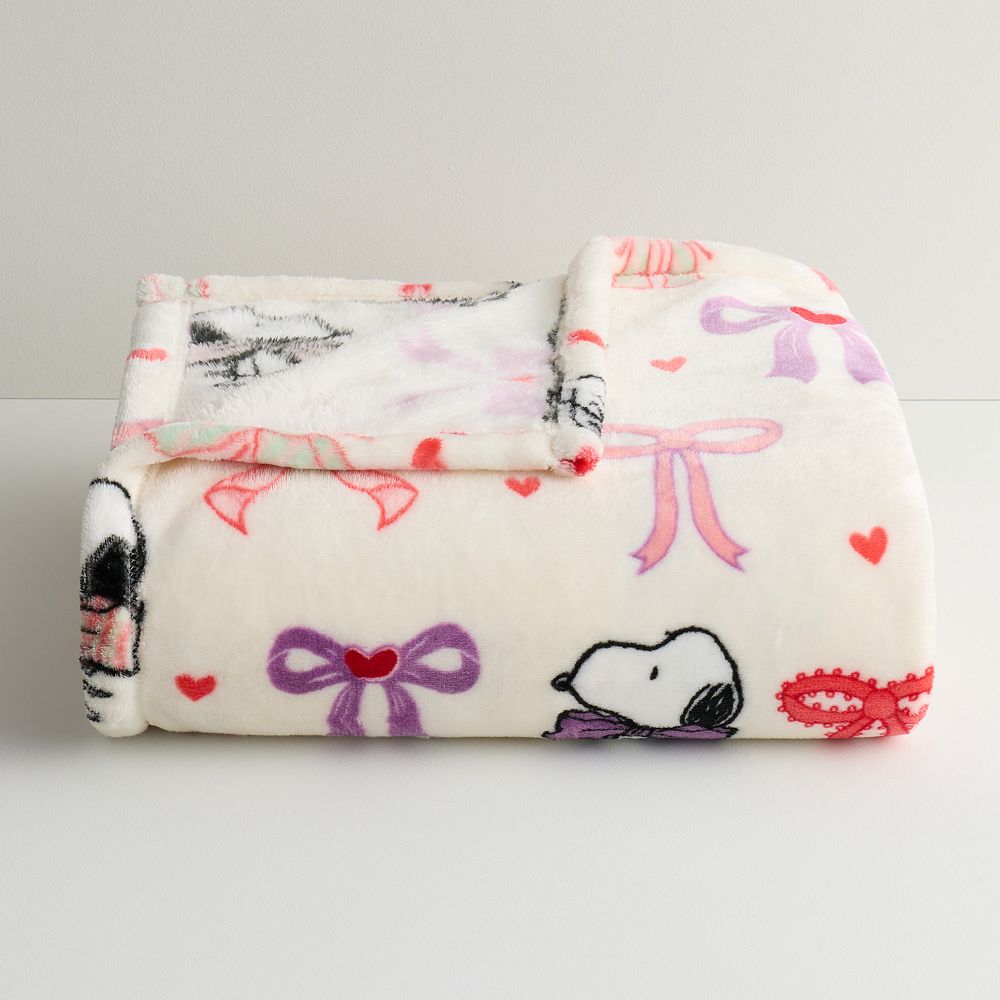 Peanuts Snoopy Valentines's Oversized Supersoft Plush Throw Blanket by The Big One®