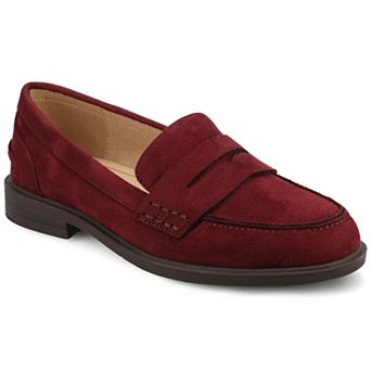 Journee Brooks Women's Round Toe Block Heel Comfort Penny Loafers