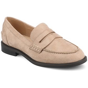 Journee Brooks Women's Round Toe Block Heel Comfort Penny Loafers