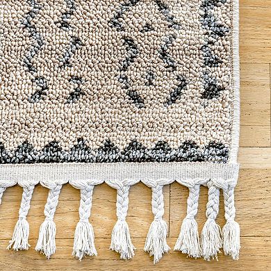 nuLOOM Akua Geometric Bands Tassel Area Rug