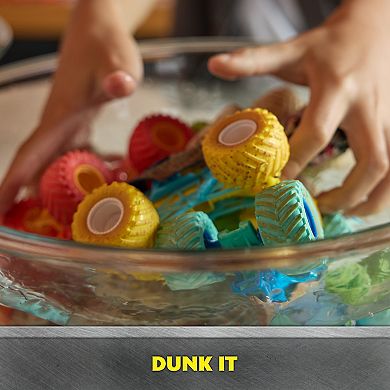 Monster Jam Dunk Tank Playset with Water Feature