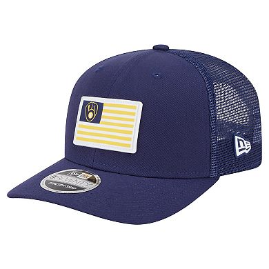 Men's New Era Navy Milwaukee Brewers Flag 9SEVENTY Stretch-Snap Hat