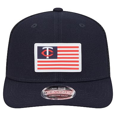 Men's New Era Navy Minnesota Twins Flag 9SEVENTY Stretch-Snap Hat