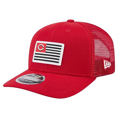 Men's New Era Red Cincinnati Reds Flag 9SEVENTY Stretch-Snap Hat