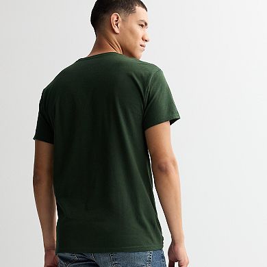 Men's Bluey Family Christmas Graphic Tee