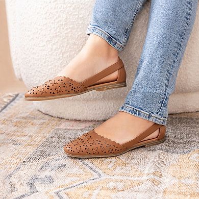 White Mountain Nobler Women's Pointed Toe Flats