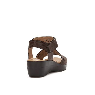 Andrea Leather Wedge Sandals With Plush Footbed 54598