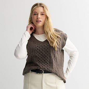 Juniors' Plus Size SO® Cable Sweater Vest
