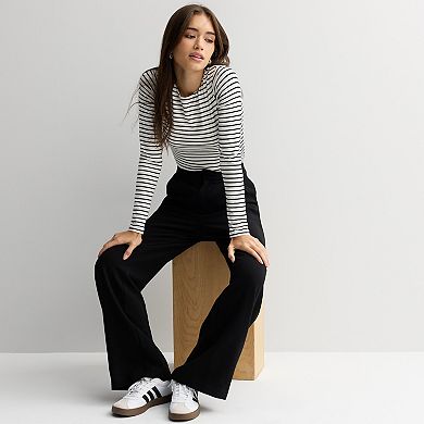 Juniors' SO® Long Sleeve Crewneck T-Shirt