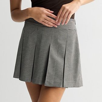 Juniors' SO® Pleated Mini Skirt