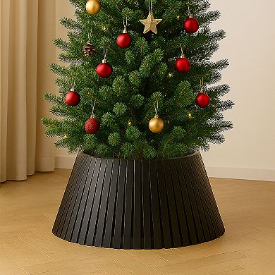 St. Nicholas Square Rolled Christmas Tree Collar