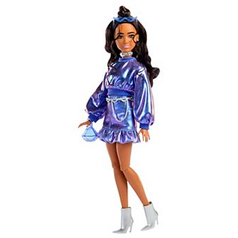 Barbie Deluxe Style Fashion Doll with Accessories