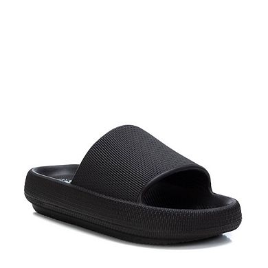 Women's Rubber Flat Sandals By XTI, Black 4448904