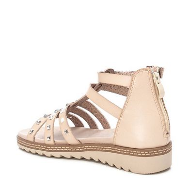 Women's Flat Sandals With Gold Studs By XTI 141299