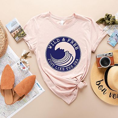 Wild And Free Circle - Women's Short Sleeve Graphic T-Shirt