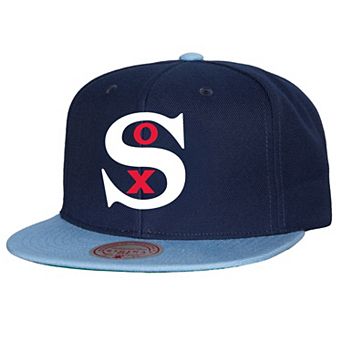 Men's Mitchell & Ness Navy Chicago White Sox Cooperstown Collection Basic Flip Snapback Hat