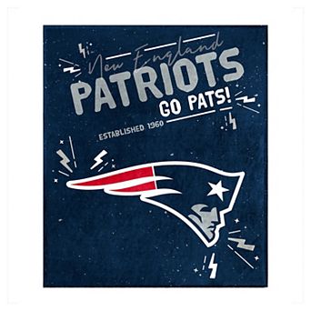 New England Patriots 60" x 70" Plush Throw Blanket