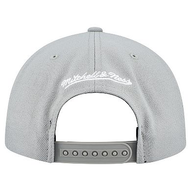 Men's Mitchell & Ness Gray Chicago White Sox Cooperstown Collection Basic Flip Snapback Hat