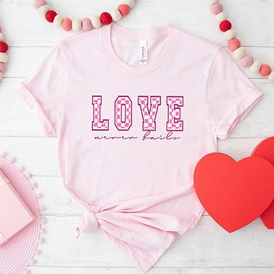 Love Never Fails Checkered Short Sleeve Graphic Tee